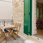 דירה Luxury Petra In 400 Year Old Stone House ספליט