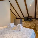 Luxury Petra In 400 Year Old Stone House ספליט
