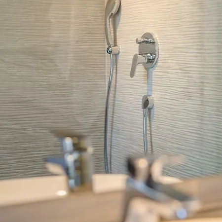 Luxury Petra In 400 Year Old Stone House 4+2